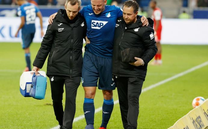 Kaderabek musste letzte Woche gegen Köln verletzt raus