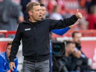 Hat mit Bielefeld den BVB zu Gast: Arminia-Coach Frank Kramer. Foto: Andreas Gora/dpa Hat mit Bielefeld den BVB zu Gast: Arminia-Coach Frank Kramer. Foto: Andreas Gora/dpa