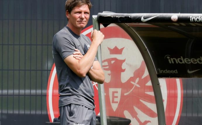 Oliver Glasner mit mehreren angeschlagenen Spielern