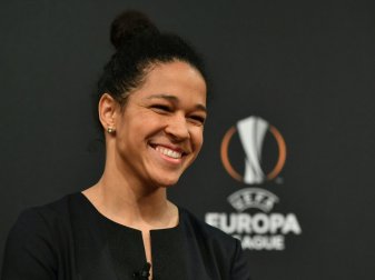Sasic will Nachwuchsleistungszentren für Mädchen Sasic will Nachwuchsleistungszentren für Mädchen