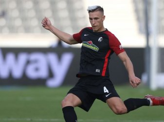 Nico Schlotterbeck zwischen Erfolg und Bruder-Konkurrenz: „Lieber zusammen auf dem Platz stehen“ Nico Schlotterbeck zwischen Erfolg und Bruder-Konkurrenz: „Lieber zusammen auf dem Platz stehen“