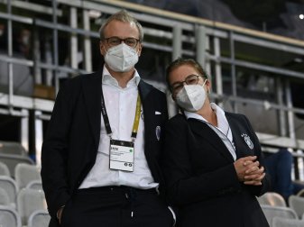 Peter Peters (l.) will Ruhe im DFB herbeiführen Peter Peters (l.) will Ruhe im DFB herbeiführen