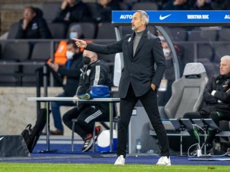 Ist unzufrieden mit der Leistung seines Teams: Adi Hütter von Borussia Mönchengladbach. Foto: Andreas Gora/dpa Ist unzufrieden mit der Leistung seines Teams: Adi Hütter von Borussia Mönchengladbach. Foto: Andreas Gora/dpa
