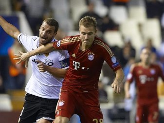 Ex-Bayern-Star Badstuber: „Mit Oliver Kahn hätte ich gerne zusammen gespielt“ Ex-Bayern-Star Badstuber: „Mit Oliver Kahn hätte ich gerne zusammen gespielt“