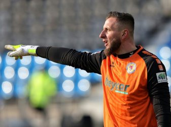 Braunschweig springt nach dem 4:0-Sieg auf Rang zwei Braunschweig springt nach dem 4:0-Sieg auf Rang zwei