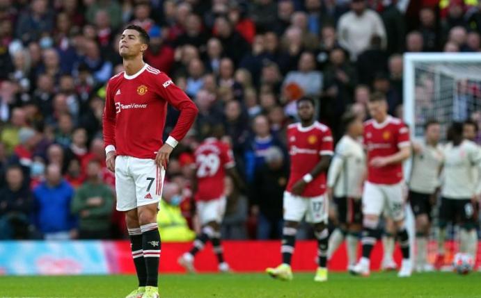 Cristiano Ronaldo musste mit Manchester United eine deftige Heimklatsche gegen den FC Liverpool hinnehmen. Foto: Martin Rickett/PA Wire/dpa
