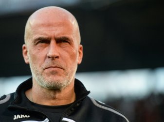 Frontzeck ist vorübergehend Nachfolger von van Bommel Frontzeck ist vorübergehend Nachfolger von van Bommel