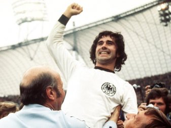 Posthum wird Gerd Müller als «Legende des Sports» ausgezeichnet. Foto: picture alliance / Karl Schnörrer/dpa Posthum wird Gerd Müller als «Legende des Sports» ausgezeichnet. Foto: picture alliance / Karl Schnörrer/dpa