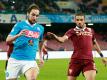 Gonzalo Higuaín (l.) und Bruno Peres im Bayern-Fokus (Quelle: SID-IMAGES)