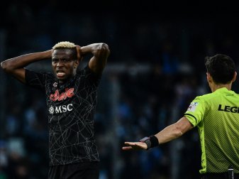 Osimhen wechselte für über 70 Millionen Euro zu Neapel Osimhen wechselte für über 70 Millionen Euro zu Neapel