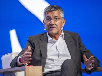 Für Bayern-Chef Herbert Hainer ist das Projekt einer europäischen Super League an der Kraft des Fußballs und der Fans gescheitert. Foto: David Inderlied/dpa Für Bayern-Chef Herbert Hainer ist das Projekt einer europäischen Super League an der Kraft des Fußballs und der Fans gescheitert. Foto: David Inderlied/dpa