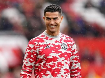 Schaut erneuten Vaterfreuden entgegen: Cristiano Ronaldo. Foto: Martin Rickett/PA Wire/dpa Schaut erneuten Vaterfreuden entgegen: Cristiano Ronaldo. Foto: Martin Rickett/PA Wire/dpa