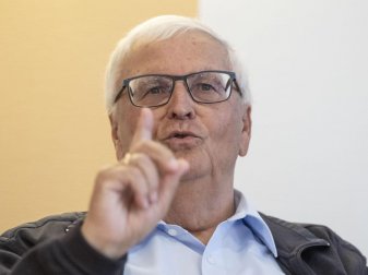 Ex-DFB-Präsident Theo Zwanziger wünscht sich eine Sonderstellung für die Frauen-Fußball-Bundesliga. Foto: Boris Roessler/dpa Ex-DFB-Präsident Theo Zwanziger wünscht sich eine Sonderstellung für die Frauen-Fußball-Bundesliga. Foto: Boris Roessler/dpa