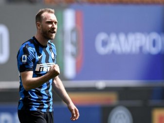 Nach der Implantierung eines Defibrillators wird Christian Eriksen wohl nicht weiter in der Serie A spielen können. Foto: Piero Cruciatti/LaPresse via ZUMA Press/dpa Nach der Implantierung eines Defibrillators wird Christian Eriksen wohl nicht weiter in der Serie A spielen können. Foto: Piero Cruciatti/LaPresse via ZUMA Press/dpa