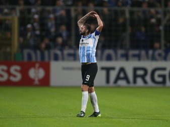 Die Löwen um Kult-Stürmer Mölders siegen erneut Die Löwen um Kult-Stürmer Mölders siegen erneut