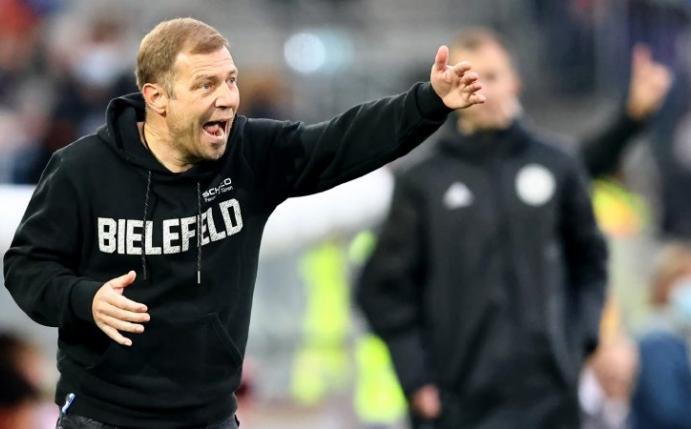 Trainerentlassung in Bielefeld? Arabi stärkt Trainer Frank Kramer den Rücken
