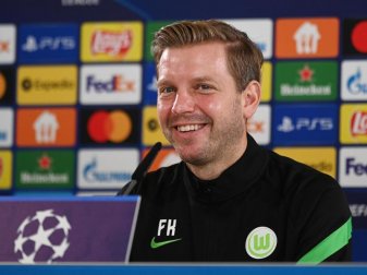 Kann gegen Salzburg wieder auf Torjäger Wout Weghorst zurückgreifen: Wolfsburg-Coach Florian Kohfeldt. Foto: Swen Pförtner/dpa Kann gegen Salzburg wieder auf Torjäger Wout Weghorst zurückgreifen: Wolfsburg-Coach Florian Kohfeldt. Foto: Swen Pförtner/dpa