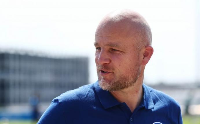 Schalke: Schröder spricht über Winter-Transfers