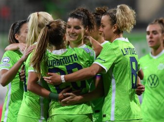 Die Fußballerinnen des VfL Wolfsburg erreichten die nächste Runde. Foto: Swen Pförtner/dpa Die Fußballerinnen des VfL Wolfsburg erreichten die nächste Runde. Foto: Swen Pförtner/dpa