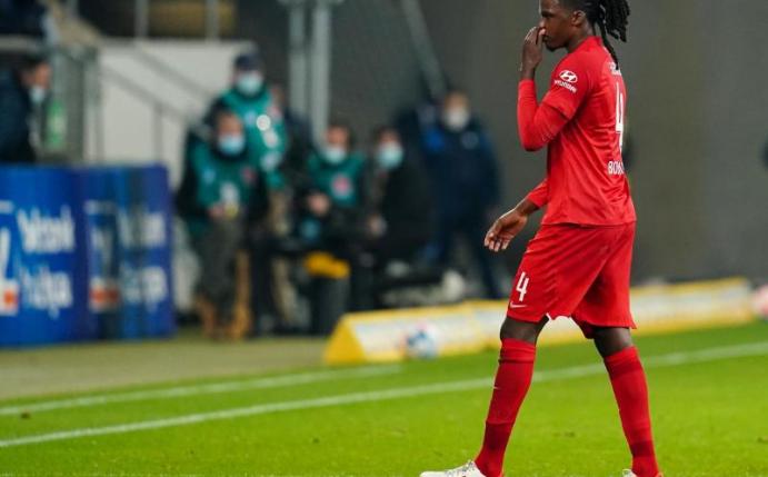 Herthas Dedryck Boyata hatte in der Partie gegen 1899 Hoffenheim die Rote Karte gesehen. Foto: Uwe Anspach/dpa