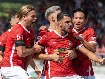 Der SC Freiburg reitet seit Saisonstart auf einer Welle des Erfolgs. Foto: Philipp von Ditfurth/dpa