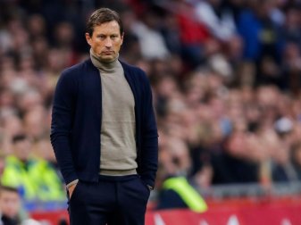 Roger Schmidt muss mit Eindhoven einen Dämpfer hinnehmen