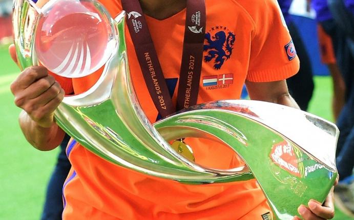 Viele Bewerber für die Frauenfußball-EM 2025 
