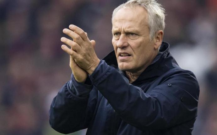 Ein klarer Impfbefürworter: Freiburg-Coach Christian Streich. Foto: Tom Weller/dpa