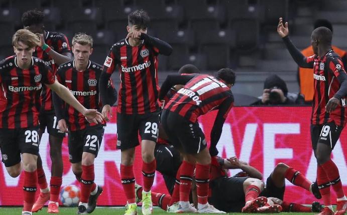 Leverkusen kam im Auswärtsspiel bei der Hertha zum späten Ausgleich. Foto: Andreas Gora/dpa