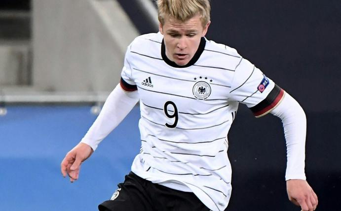 U21-Nationalspieler Burkardt freut sich über Flick-Anruf