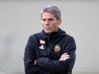 Als Trainer von Rapid Wien freigestellt: Dietmar Kühbauer. Foto: Georg Hochmuth/APA/dpa Als Trainer von Rapid Wien freigestellt: Dietmar Kühbauer. Foto: Georg Hochmuth/APA/dpa