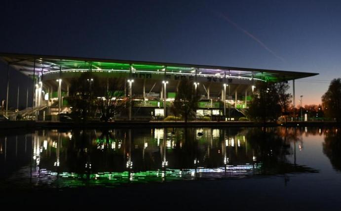 Zum WM-Qualifikationsspiel des DFB-Teams gegen Liechtenstein sollen am Donnerstagabend 26.000 Fans ins Wolfsburger Stadion kommen. Foto: Swen Pförtner/dpa