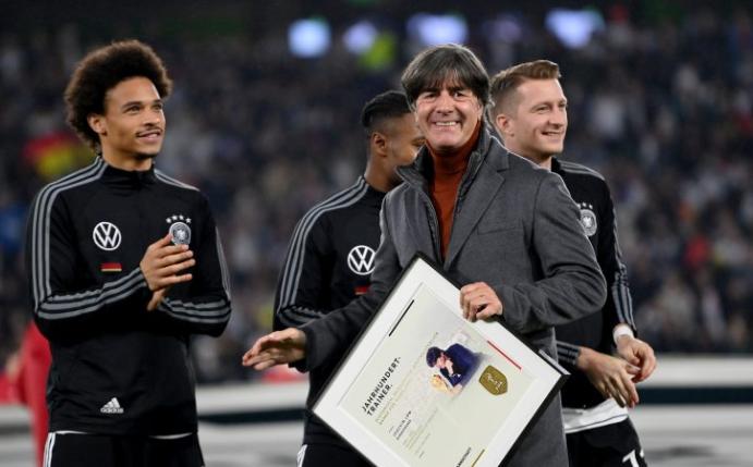 Nach DFB-Abschied: Löw kann sich neuen Job als Trainer vorstellen