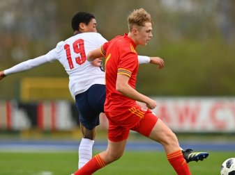 Dortmund hat U19-Nationalspieler als Haaland-Nachfolger im Blickfeld Dortmund hat U19-Nationalspieler als Haaland-Nachfolger im Blickfeld