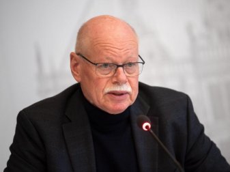 Bremens Innensenator Ulrich Mäurer bemängelt die mangelnde Unterstützung durch die Minister-Kollegen. Foto: Sina Schuldt/dpa Bremens Innensenator Ulrich Mäurer bemängelt die mangelnde Unterstützung durch die Minister-Kollegen. Foto: Sina Schuldt/dpa