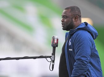 Gerald Asamoah, Koordinator der Lizenzspielerabteilung beim FC Schalke 04. Foto: Swen Pförtner/dpa Gerald Asamoah, Koordinator der Lizenzspielerabteilung beim FC Schalke 04. Foto: Swen Pförtner/dpa
