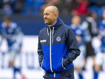 Darmstadts Trainer Torsten Lieberknecht denkt derzeit noch nicht an einen möglichen Aufstieg. Foto: David Inderlied/dpa/Archivbild Darmstadts Trainer Torsten Lieberknecht denkt derzeit noch nicht an einen möglichen Aufstieg. Foto: David Inderlied/dpa/Archivbild