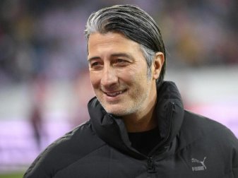 Bleibt nach der WM-Qualifikation der Schweiz automatisch Nationaltrainer bis 2024: Murat Yakin. Foto: Alessandro Della Valle/KEYSTONE/dpa Bleibt nach der WM-Qualifikation der Schweiz automatisch Nationaltrainer bis 2024: Murat Yakin. Foto: Alessandro Della Valle/KEYSTONE/dpa