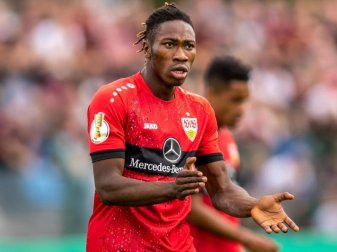 Erhält einen langfristigen Vertrag beim VfB Stuttgart: Mohamed Sankoh. Foto: Andreas Gora/dpa Erhält einen langfristigen Vertrag beim VfB Stuttgart: Mohamed Sankoh. Foto: Andreas Gora/dpa