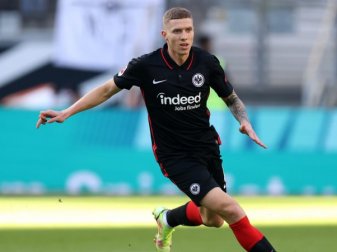 Jakic und Eintracht Frankfurt: Eine Win-Win-Situation Jakic und Eintracht Frankfurt: Eine Win-Win-Situation