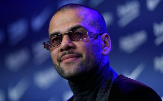 Alves bekommt nur ein Gehalt von 155.000 Euro im Jahr