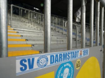 Fußball-Zweitligist SV Darmstadt 98 muss für das kommende Heimspiel seine Corona-Regeln verschärfen. Foto: Thomas Frey/dpa Fußball-Zweitligist SV Darmstadt 98 muss für das kommende Heimspiel seine Corona-Regeln verschärfen. Foto: Thomas Frey/dpa