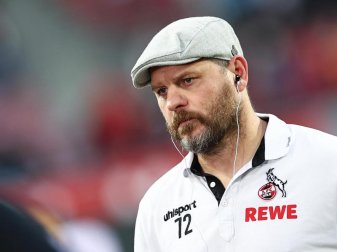 Hat nach eigenen Worten sogar schon die Booster-Impfung erhalten: Kölns Trainer Steffen Baumgart. Foto: Rolf Vennenbernd/dpa Hat nach eigenen Worten sogar schon die Booster-Impfung erhalten: Kölns Trainer Steffen Baumgart. Foto: Rolf Vennenbernd/dpa