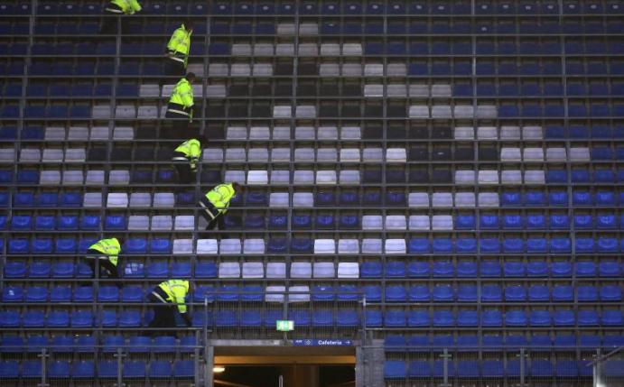 Die Sicherheit steht im Volksparkstadion in Hamburg im Vordergrund. Foto: Christian Charisius