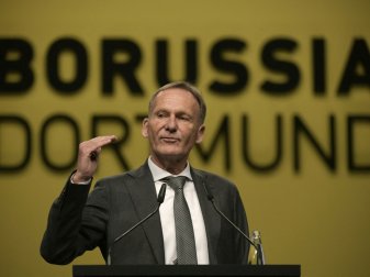 Watzke bei der Mitgliederversammlung des BVB Watzke bei der Mitgliederversammlung des BVB