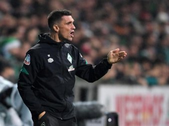 Danijel Zenkovic wird möglicherweise auch beim nächsten Spiel von Werder Bremen noch auf der Trainerbank des Bundesliga-Absteigers sitzen. Foto: Carmen Jaspersen/dpa Danijel Zenkovic wird möglicherweise auch beim nächsten Spiel von Werder Bremen noch auf der Trainerbank des Bundesliga-Absteigers sitzen. Foto: Carmen Jaspersen/dpa