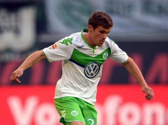 Außenverteidiger Sebastian Jung wird vorerst nicht zu seinem ehemaligen Verein Eintracht Frankfurt zurückkehren. Foto: Peter Steffen Außenverteidiger Sebastian Jung wird vorerst nicht zu seinem ehemaligen Verein Eintracht Frankfurt zurückkehren. Foto: Peter Steffen