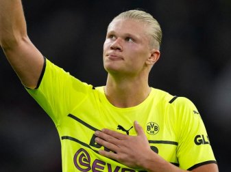 Dürfte Borussia Dortmund wegen einer Hüftbeuger-Verletzung erneut noch einige Wochen fehlen: Erling Haaland. Foto: Peter Dejong/AP/dpa Dürfte Borussia Dortmund wegen einer Hüftbeuger-Verletzung erneut noch einige Wochen fehlen: Erling Haaland. Foto: Peter Dejong/AP/dpa