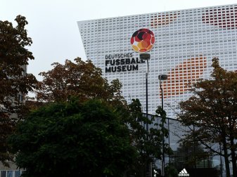 Fußballmuseum mit Online-Ausstellung zum Frauenfußball Fußballmuseum mit Online-Ausstellung zum Frauenfußball