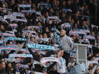 Die Fans von Hansa Rostock zeigen sich nicht immer so friedlich. Foto: Danny Gohlke/dpa Die Fans von Hansa Rostock zeigen sich nicht immer so friedlich. Foto: Danny Gohlke/dpa